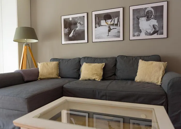 New Stylish Flat Near Old Town