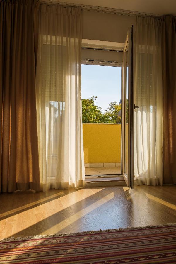 New Stylish Flat Near Old Town Apartment Bucharest