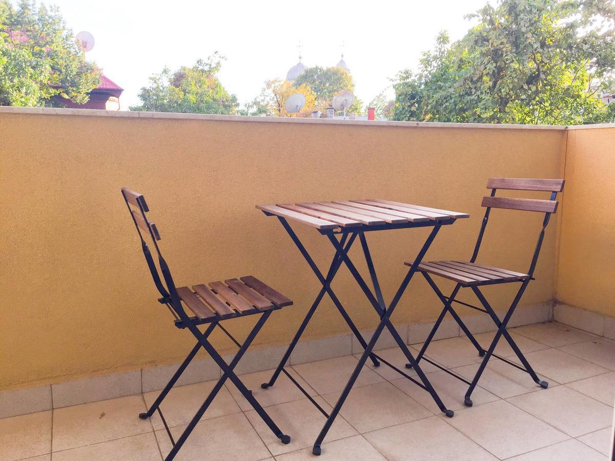 New Stylish Flat Near Old Town *
